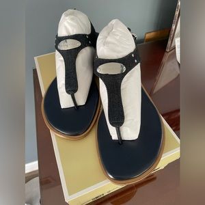 MK Plate Thong Sandals Women’s Size 10 NWOT